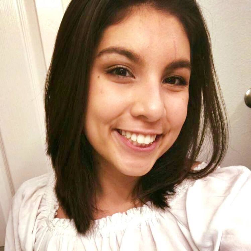 Meet your Posher, Corina